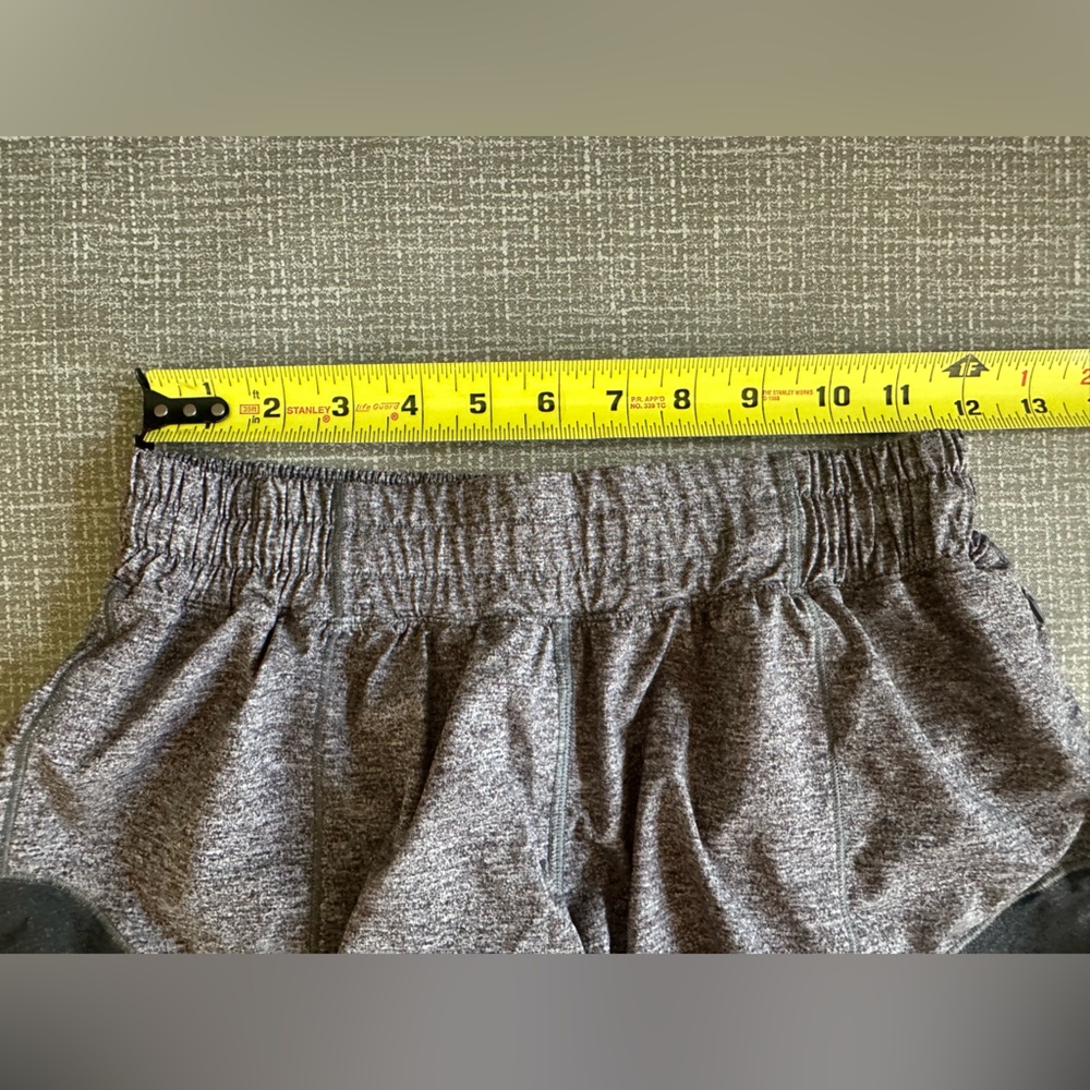 Lululemon Women's Heather Gray Hotty Hot  Athletic Shorts - Picture 7 of 9